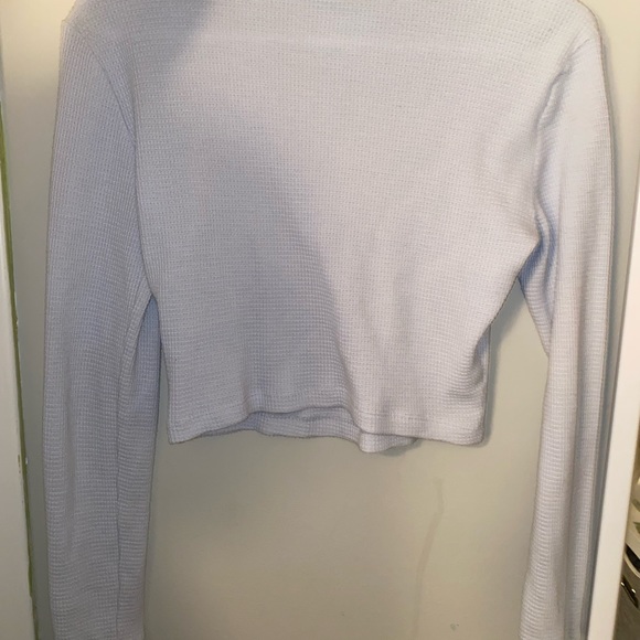 Medium TNA cropped ice blue long sleeve - Picture 3 of 3